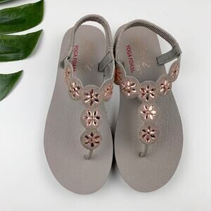 Skechers Cali Sparkly Fleur Thong Sandals Yoga Foam Taupe Jewels Women's 9